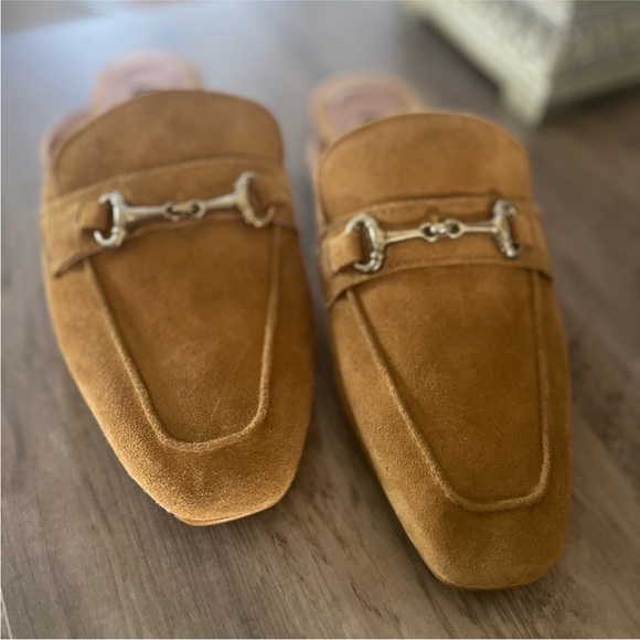 Steve Madden Shoes - Steve Madden Tan Suede Loafers Slide Sandals with Buckle